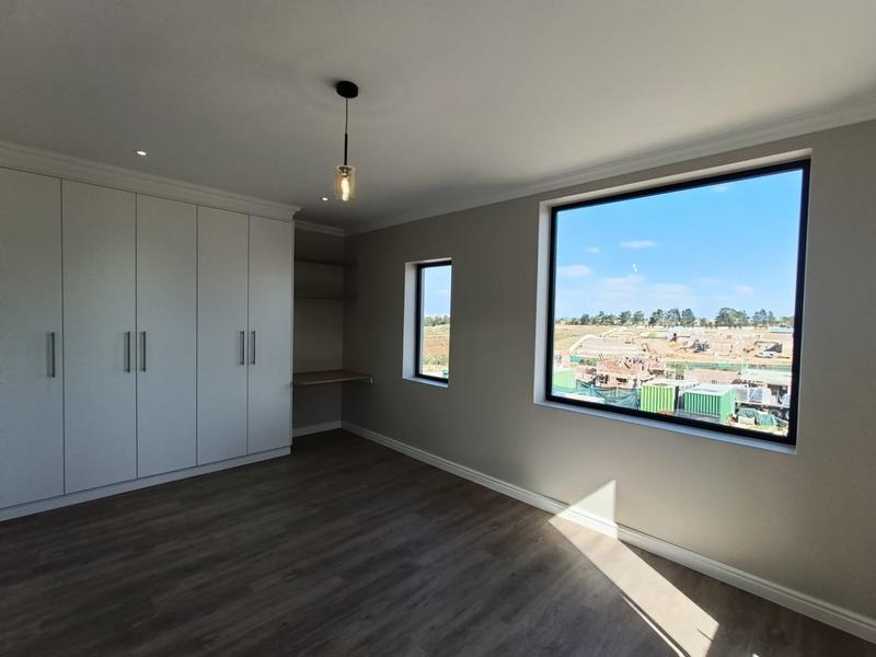 3 Bedroom Property for Sale in Kraaibosch Park Western Cape